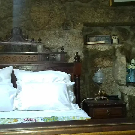 Old House Pensión Monsanto