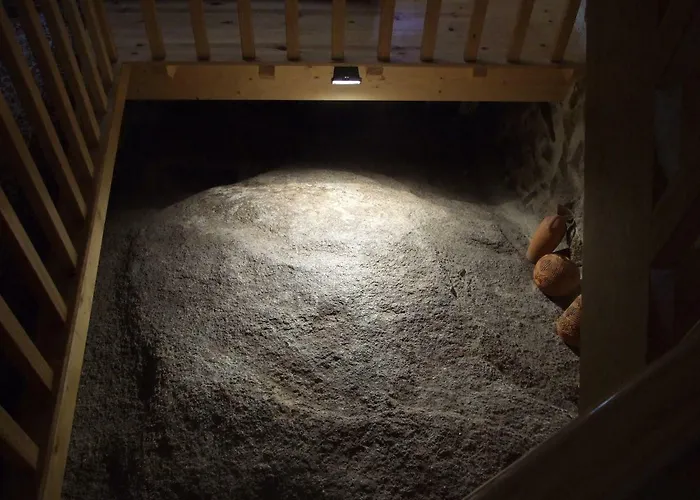 Old House 4* Monsanto