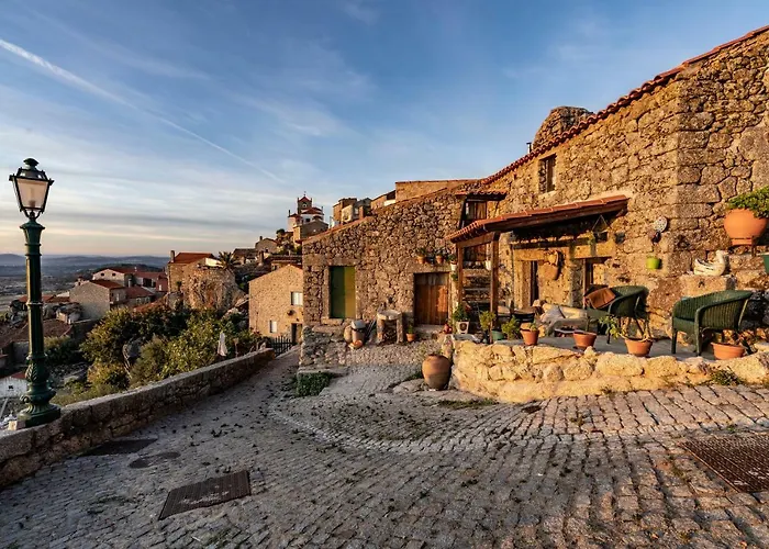 招待所 Old House 蒙桑图