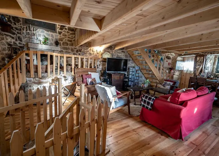 招待所 Old House 蒙桑图